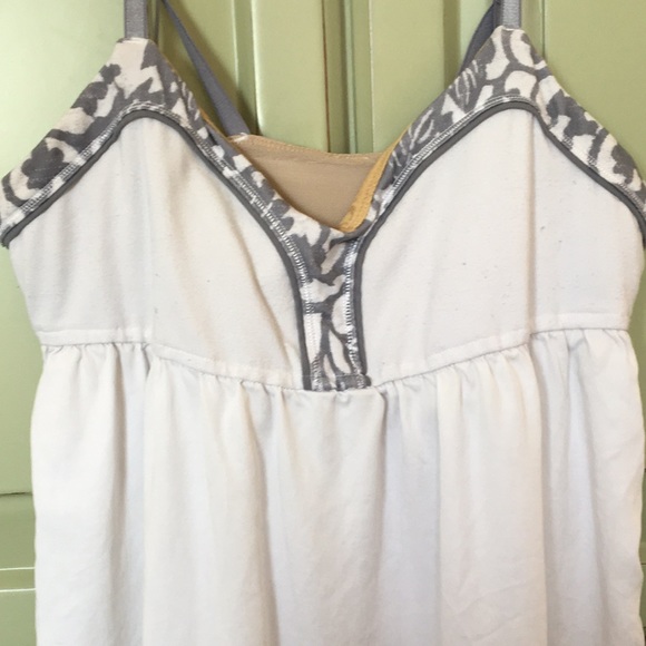 Lululemon Athletica Tank - Picture 2 of 6